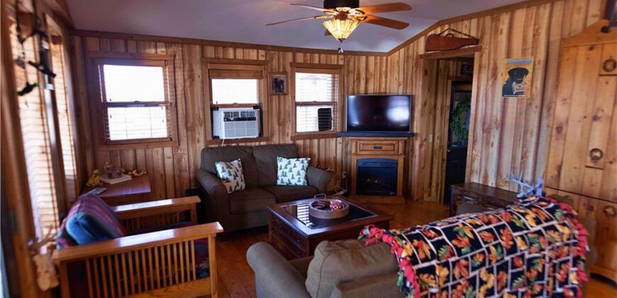 21195 Edgerton Junction Road, Dearborn, MO 64439