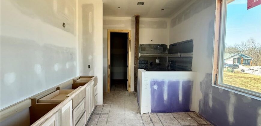 7645 N Booth Avenue, Kansas City, MO 64158
