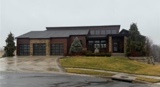 10258 N Kansas Avenue, Kansas City, MO 64155