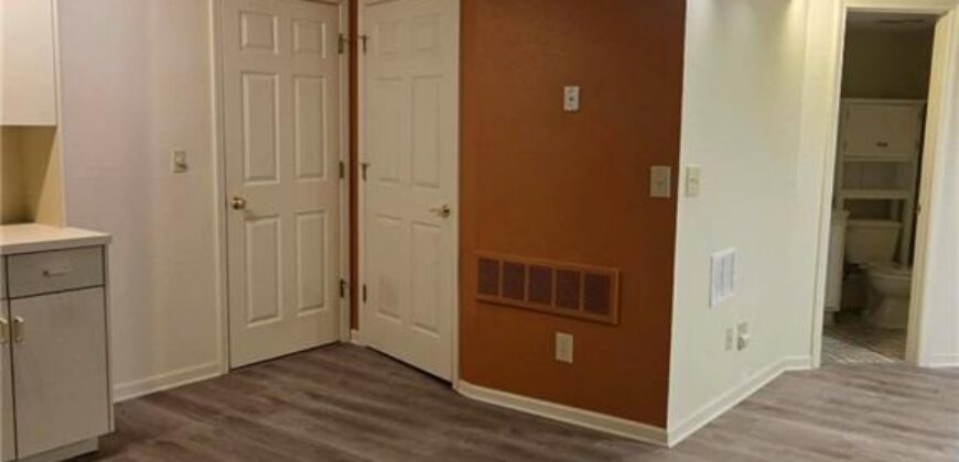 2428 Little Blue Court, Liberty, MO 64068
