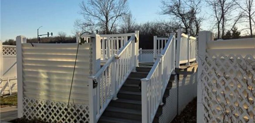 2428 Little Blue Court, Liberty, MO 64068