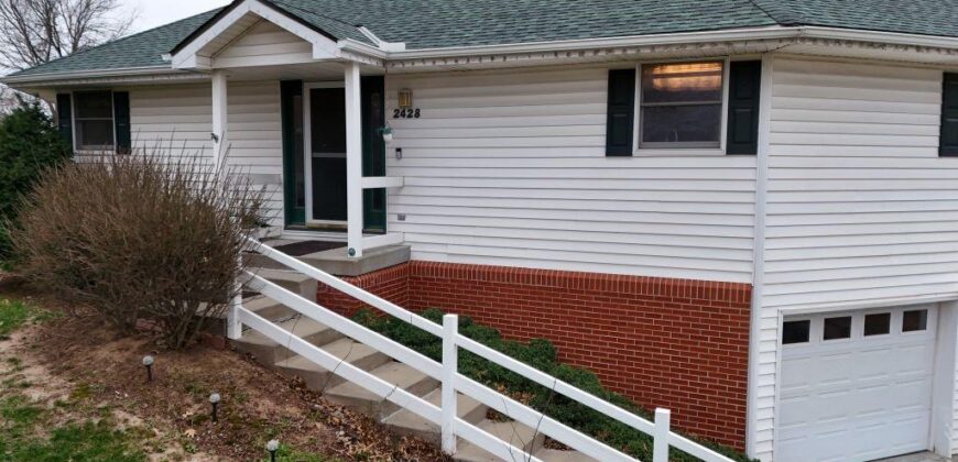 2428 Little Blue Court, Liberty, MO 64068