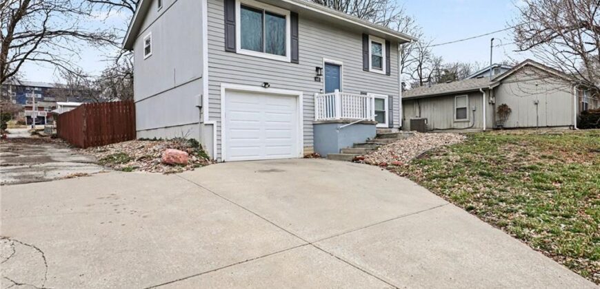 440 N Grover Street, Liberty, MO 64068