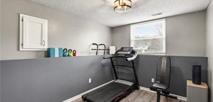 440 N Grover Street, Liberty, MO 64068