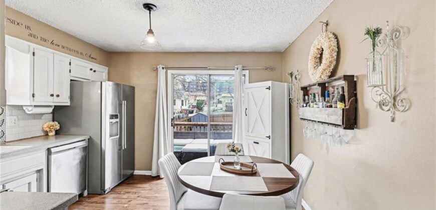 440 N Grover Street, Liberty, MO 64068