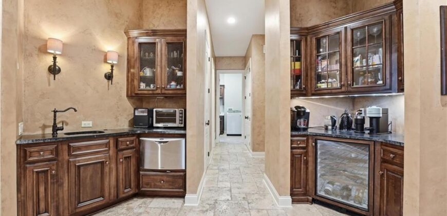 7060 N National Drive, Parkville, MO 64152