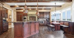 7060 N National Drive, Parkville, MO 64152