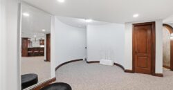 7060 N National Drive, Parkville, MO 64152