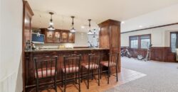 7060 N National Drive, Parkville, MO 64152