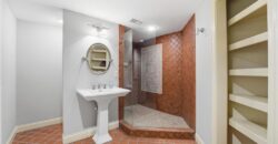 7060 N National Drive, Parkville, MO 64152