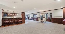 7060 N National Drive, Parkville, MO 64152