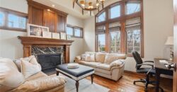 7060 N National Drive, Parkville, MO 64152