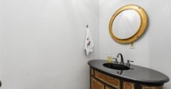 7060 N National Drive, Parkville, MO 64152