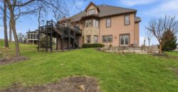 7060 N National Drive, Parkville, MO 64152