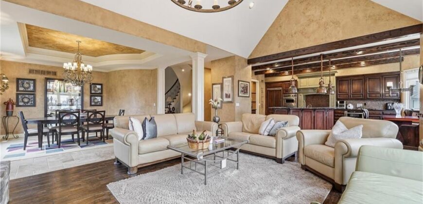 7060 N National Drive, Parkville, MO 64152
