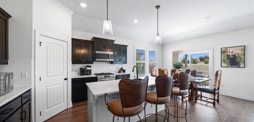 10715 N Fisk Avenue, Kansas City, MO 64154