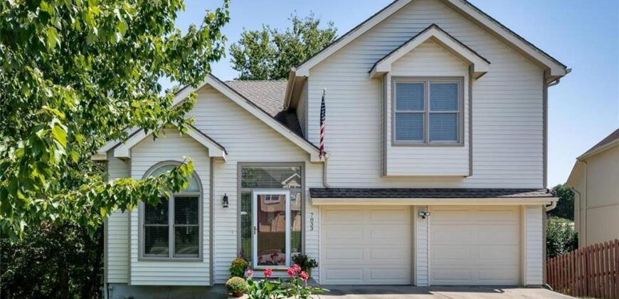 7833 N Strathbury Avenue, Kansas City, MO 64151