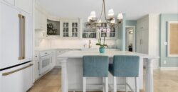 223 NW North Shore Drive, Lake Waukomis, MO 64151