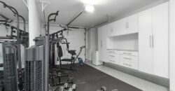 223 NW North Shore Drive, Lake Waukomis, MO 64151