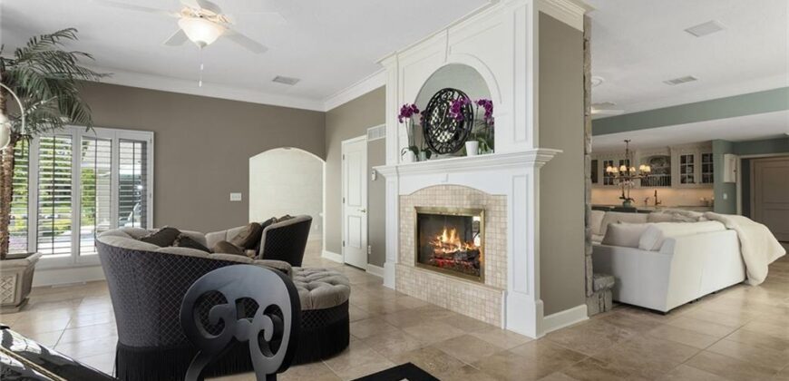 223 NW North Shore Drive, Lake Waukomis, MO 64151