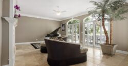 223 NW North Shore Drive, Lake Waukomis, MO 64151