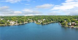 223 NW North Shore Drive, Lake Waukomis, MO 64151