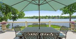 223 NW North Shore Drive, Lake Waukomis, MO 64151