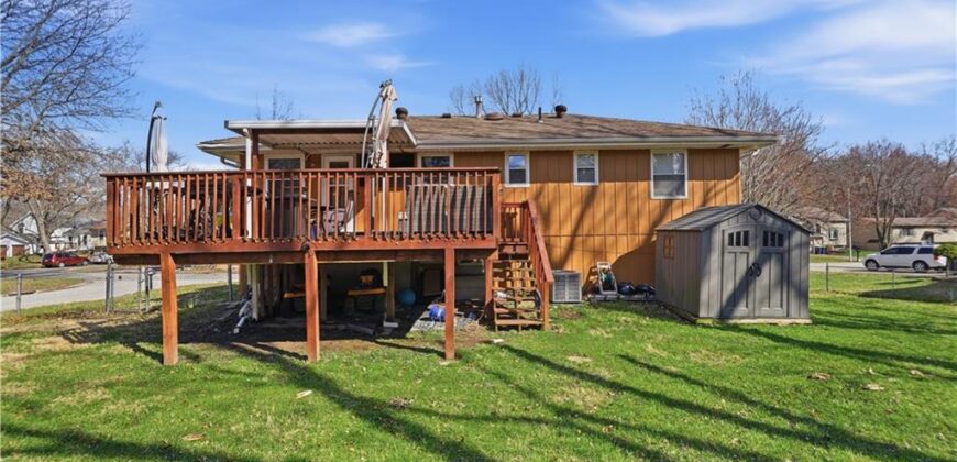 6494 Delta Avenue, Kansas City, MO 64151
