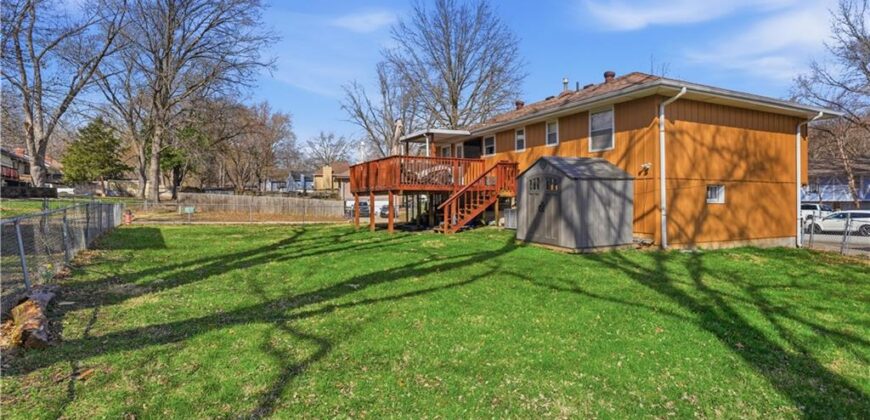 6494 Delta Avenue, Kansas City, MO 64151