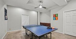 5529 Sleepy Hollow Drive, Parkville, MO 64152