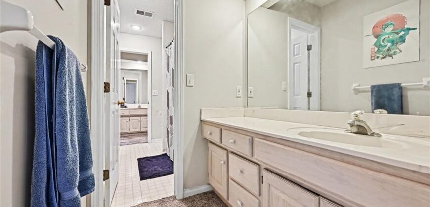 5529 Sleepy Hollow Drive, Parkville, MO 64152