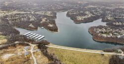 5529 Sleepy Hollow Drive, Parkville, MO 64152