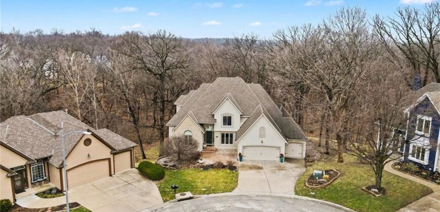 5529 Sleepy Hollow Drive, Parkville, MO 64152