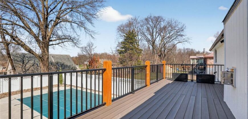 8206 NW Miami Street, Weatherby Lake, MO 64152