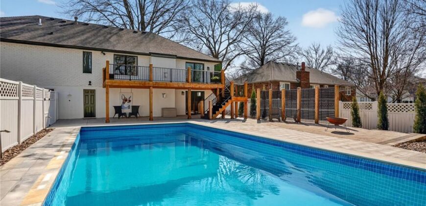 8206 NW Miami Street, Weatherby Lake, MO 64152
