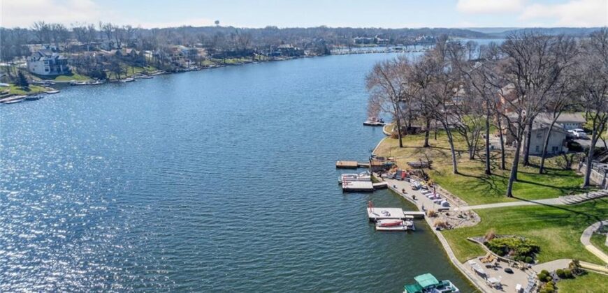 8206 NW Miami Street, Weatherby Lake, MO 64152