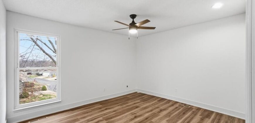 5761 N Anita Avenue, Kansas City, MO 64151