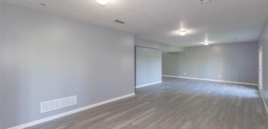 5990 Z Highway, Edgerton, MO 64444