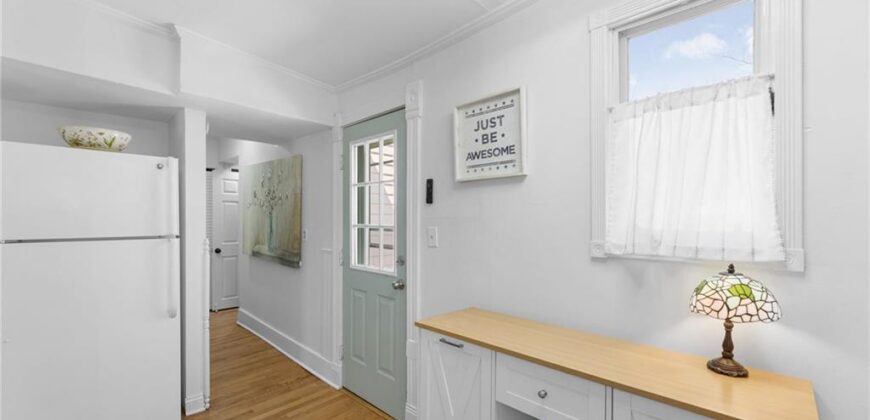 6 W 12th Street, Parkville, MO 64152