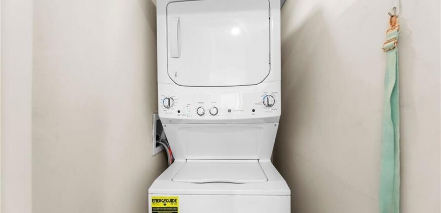 6 W 12th Street, Parkville, MO 64152