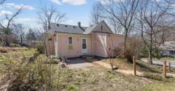 6 W 12th Street, Parkville, MO 64152