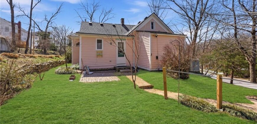 6 W 12th Street, Parkville, MO 64152