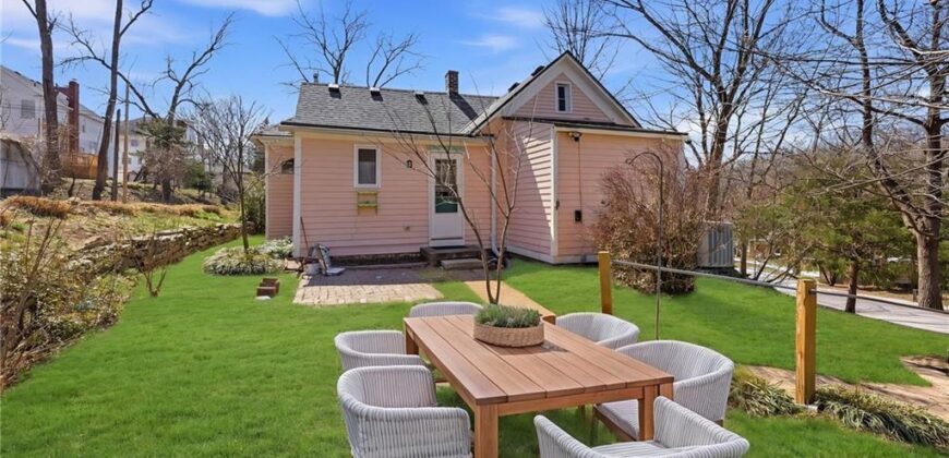 6 W 12th Street, Parkville, MO 64152