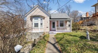 6 W 12th Street, Parkville, MO 64152