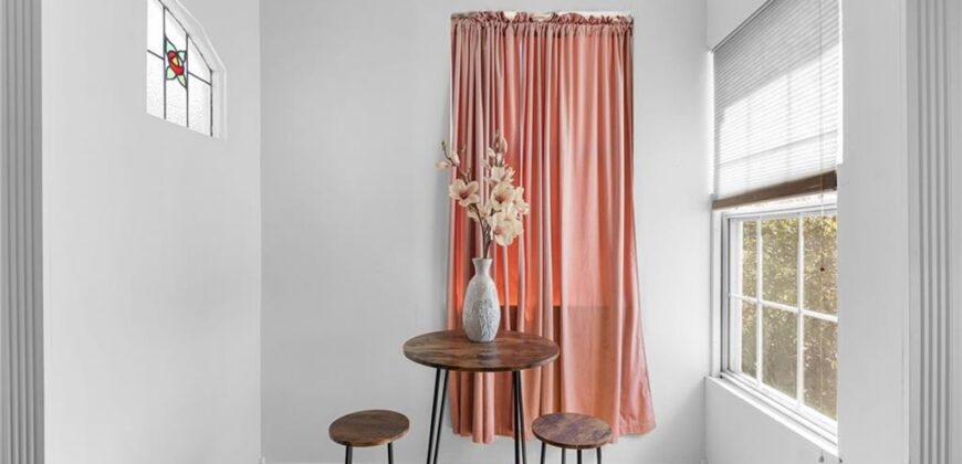 6 W 12th Street, Parkville, MO 64152