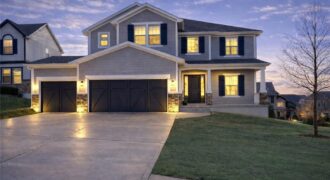 9610 N Elm Court, Kansas City, MO 64157