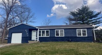 8921 N Charlotte Street, Kansas City, MO 64155