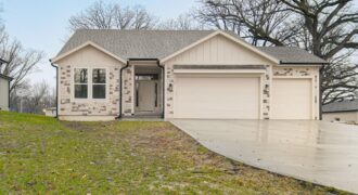 4725 NE Winn Road, Kansas City, MO 64117