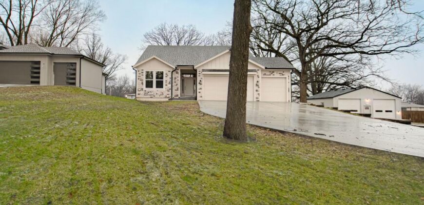 4725 NE Winn Road, Kansas City, MO 64117