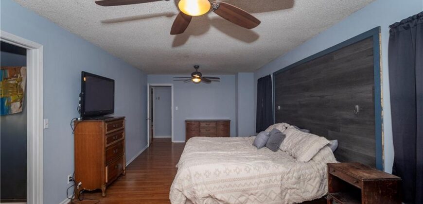 1903 NE 65th Street, Gladstone, MO 64118